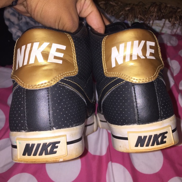 Nike hightops - Picture 3 of 4